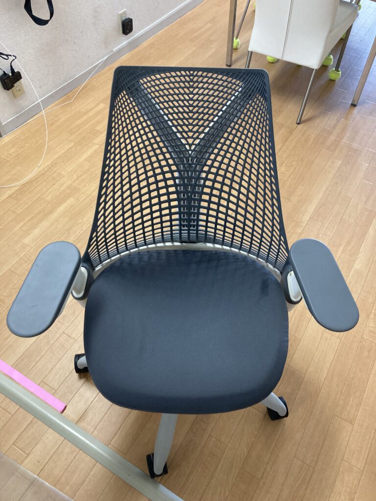 Sayl Chair